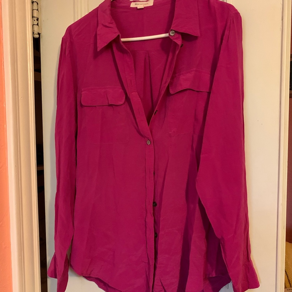 Vince Camuto pink button up